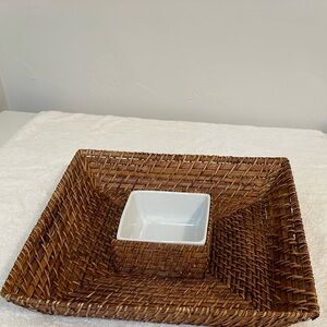 Wicker Rattan  Woven 14” x 14”  Chip and Dip Tray with 5” x 5” Bowl